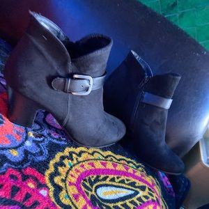 2 inch black high heel ankle boots with side buckle
